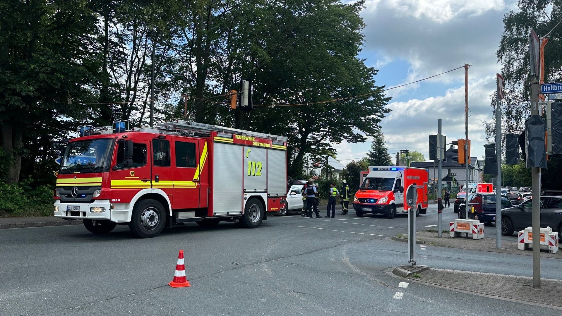 Die Kreuzung in Wellinghofen wurde zeitweise abgesperrt.