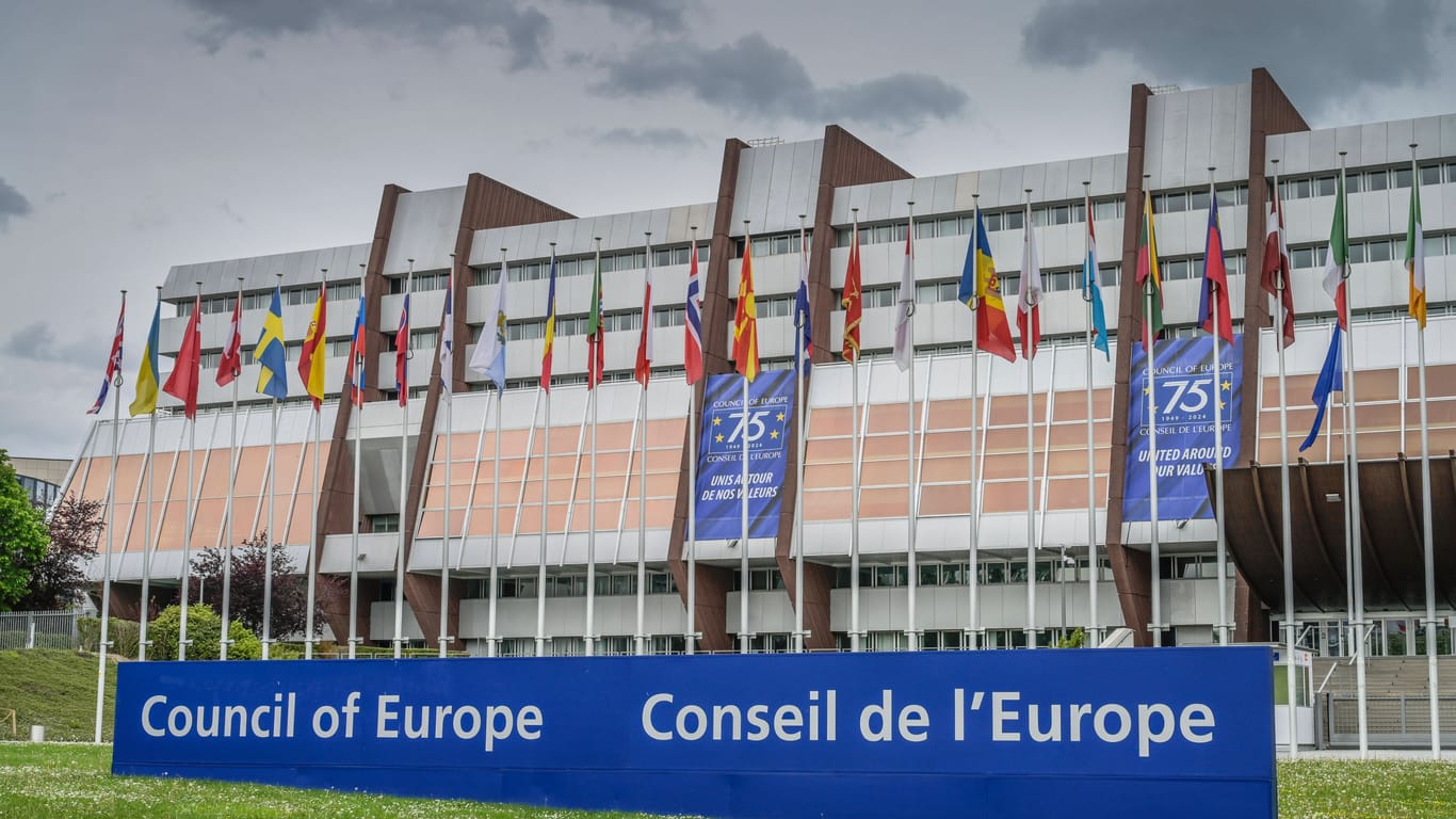 Der Europarat in Straßburg: Die Institution tritt für den Schutz von Menschenrechten, Demokratie und Rechtsstaat ein.