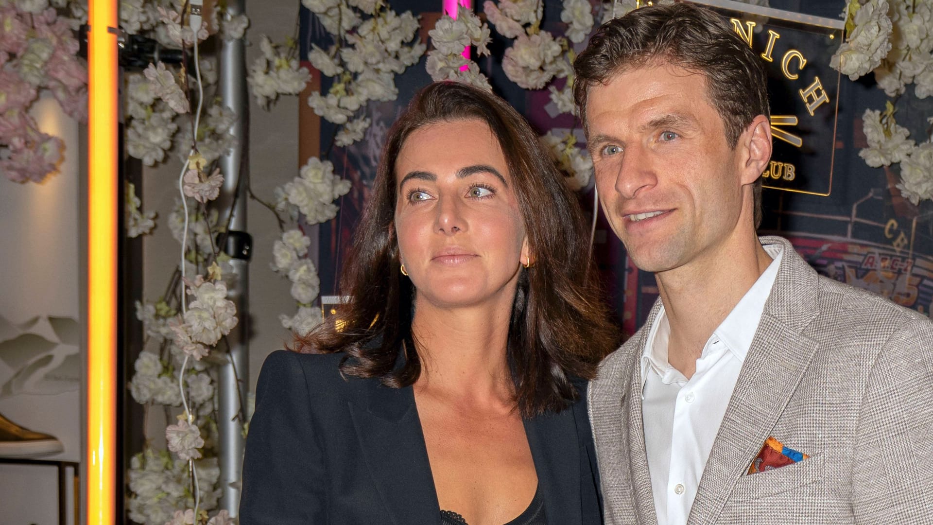 Lisa und Thomas Müller: Die beiden sind seit über 15 Jahren verheiratet.