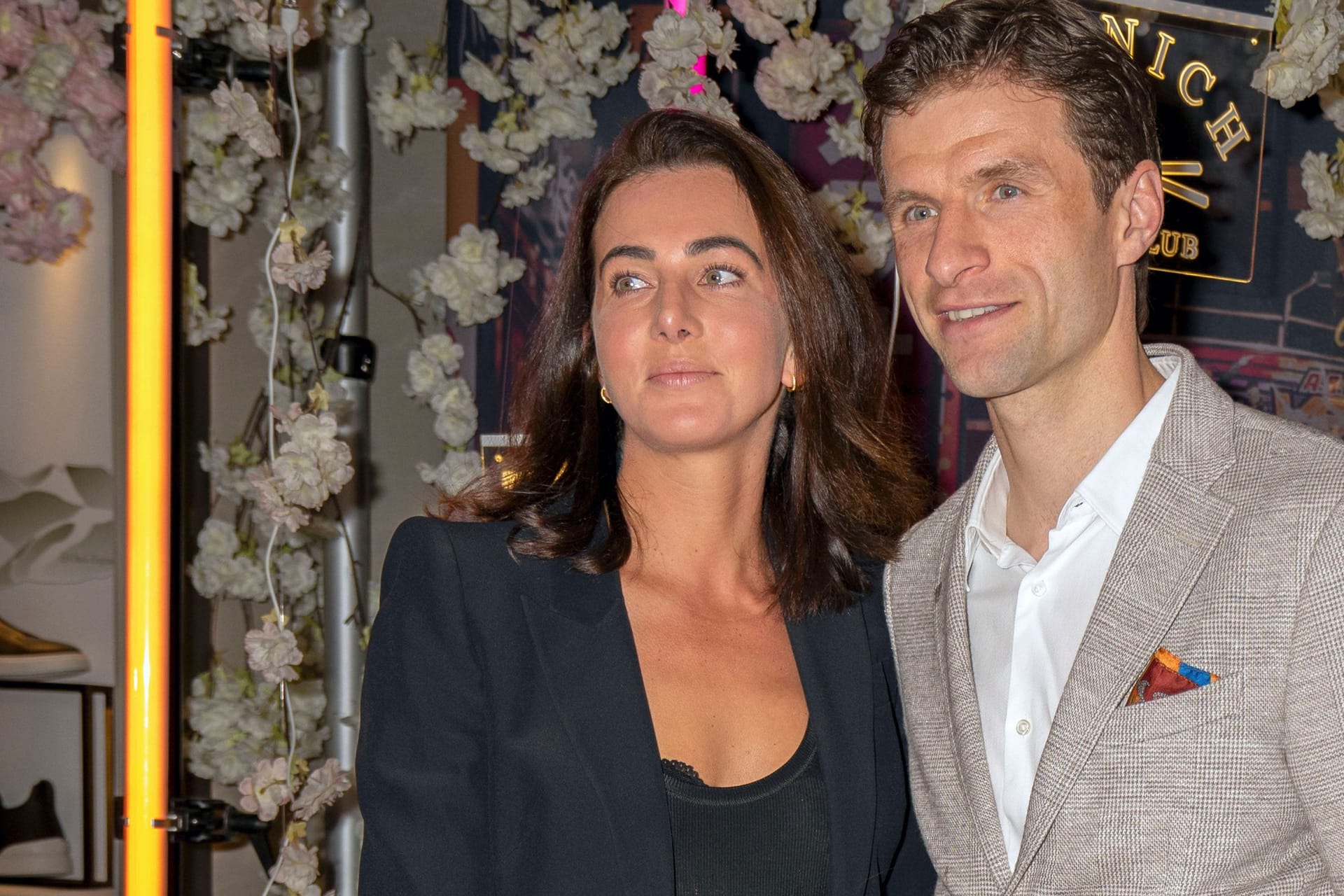 Lisa und Thomas Müller: Die beiden sind seit über 15 Jahren verheiratet.