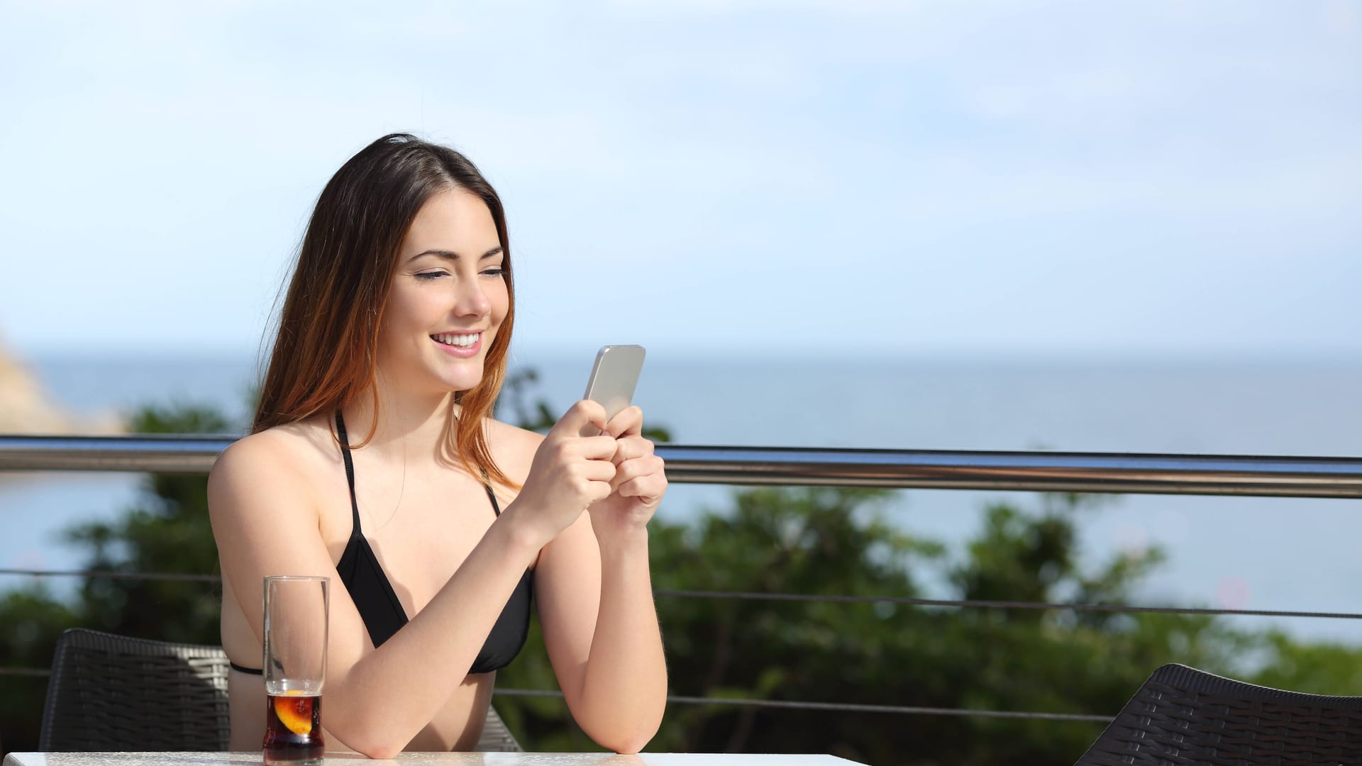 Mit Bikini im Restaurant: In einer italienischen Stadt sorgt das für Diskussionen.