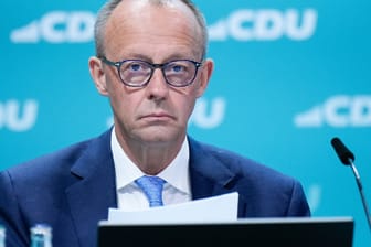 CDU-Chef Friedrich Merz hielt auf dem Parteitag in Berlin-Neukölln eine eher ungewöhnliche Rede.