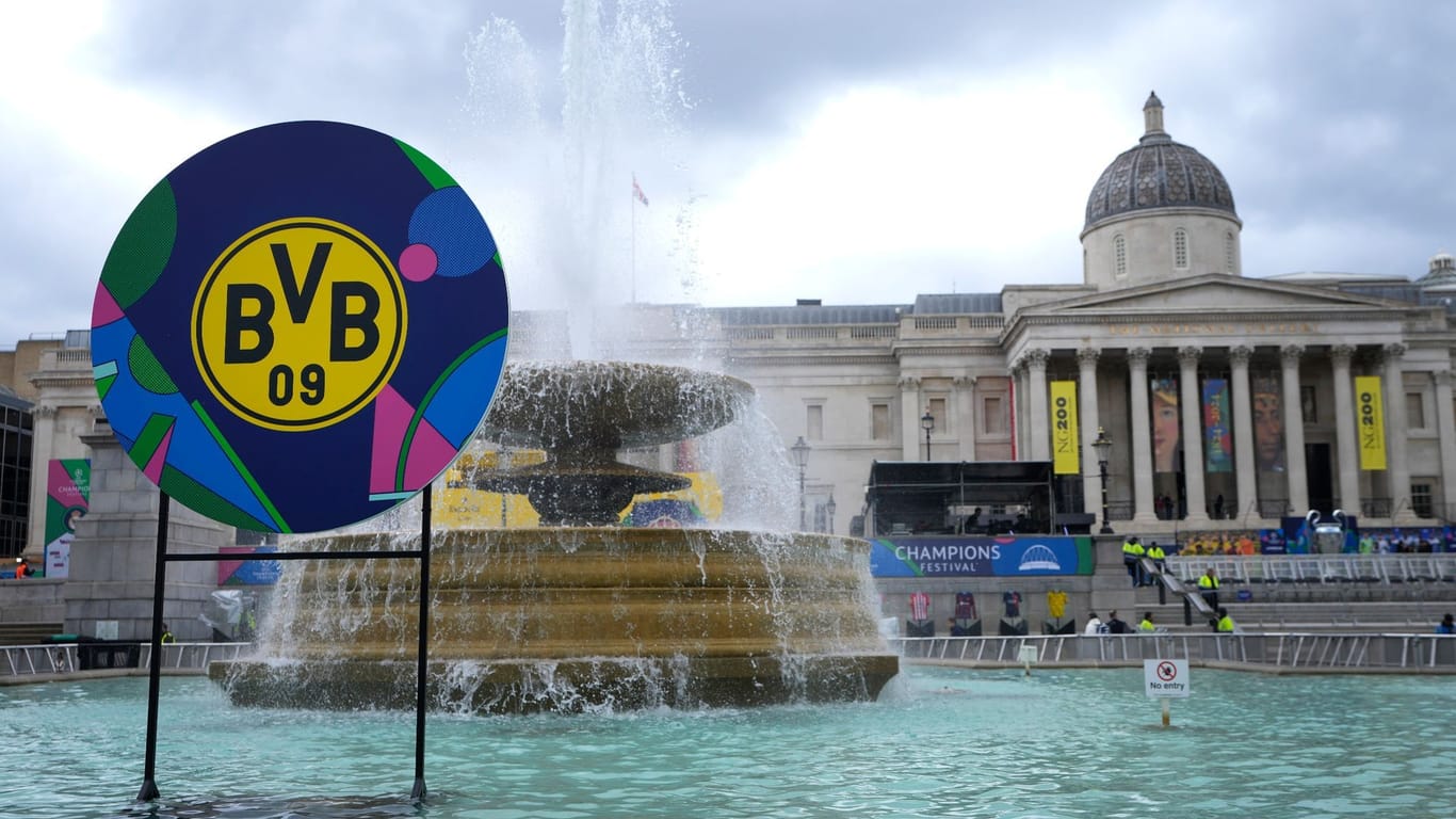 Vor dem Champions-League-Finale - BVB-Emblem in London