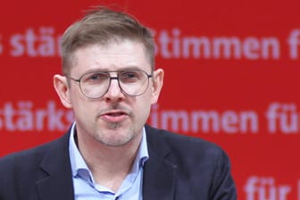 SPD-Europapolitiker Matthias Ecke (Archivbild): Der 41-Jährige ist im Wahlkampf in Dresden schwer verletzt worden.