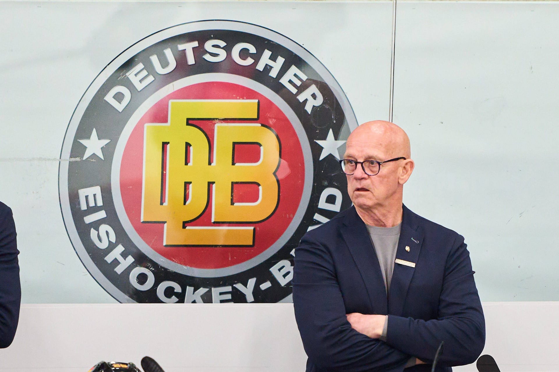 Tom Rowe während seiner Zeit als Co-Trainer der deutschen Nationalmannschaft (Archivbild): Zuletzt stand der 67-Jährige in Nürnberg an der Bande.