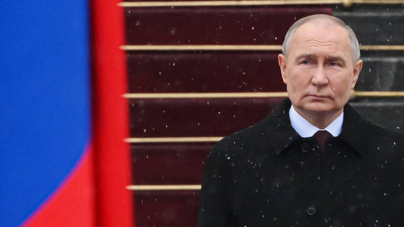 Diktator Putin bei seiner Inauguration nach seiner mutmaßlich manipulierten Wiederwahl.