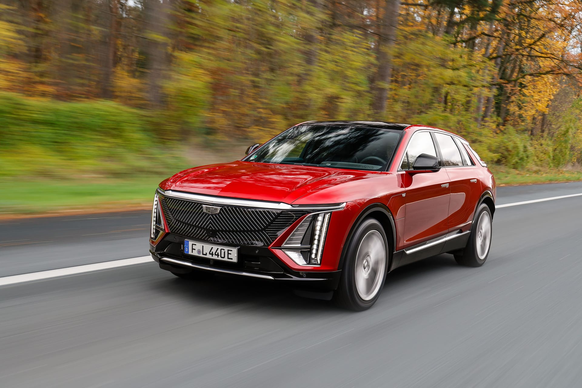 Rückkehr mit einem selbstbewussten E-SUV: Cadillac bringt den Lyriq nach Deutschland.