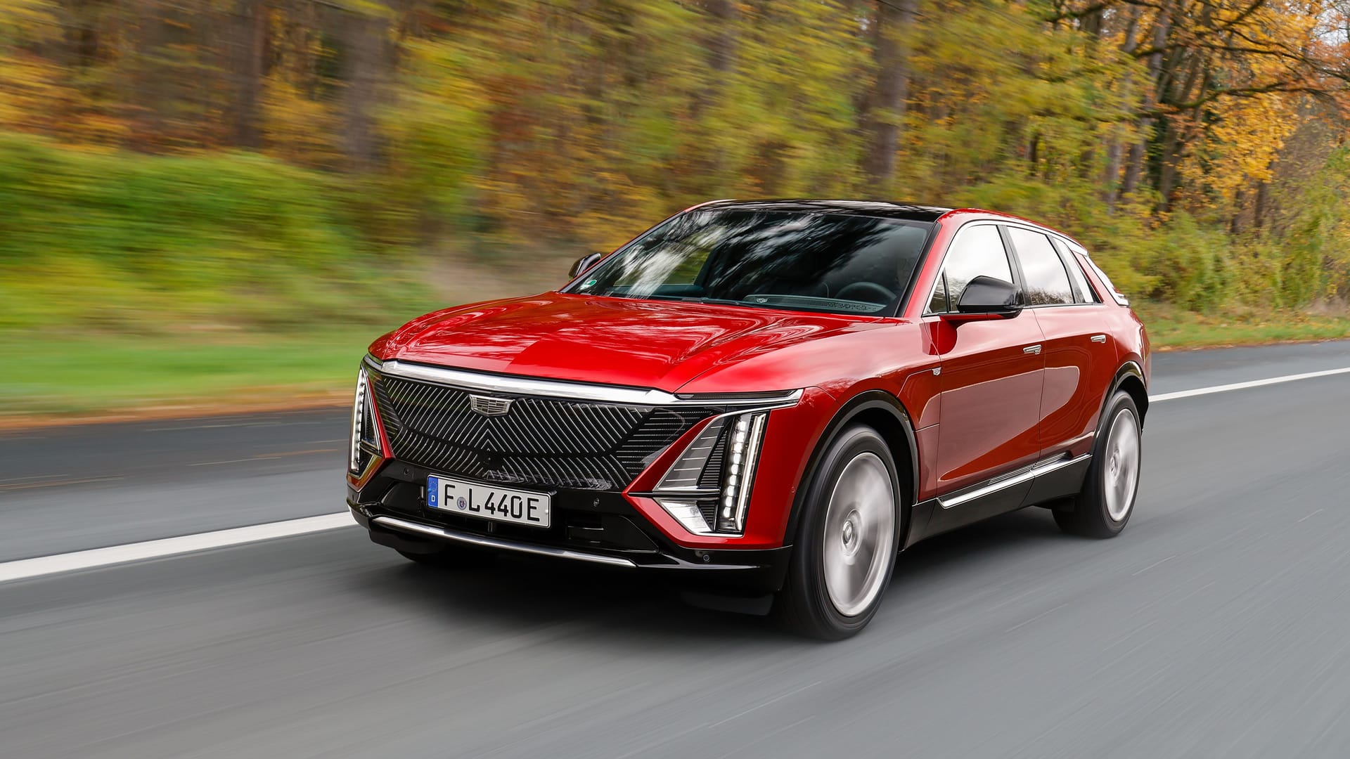 Rückkehr mit einem selbstbewussten E-SUV: Cadillac bringt den Lyriq nach Deutschland.