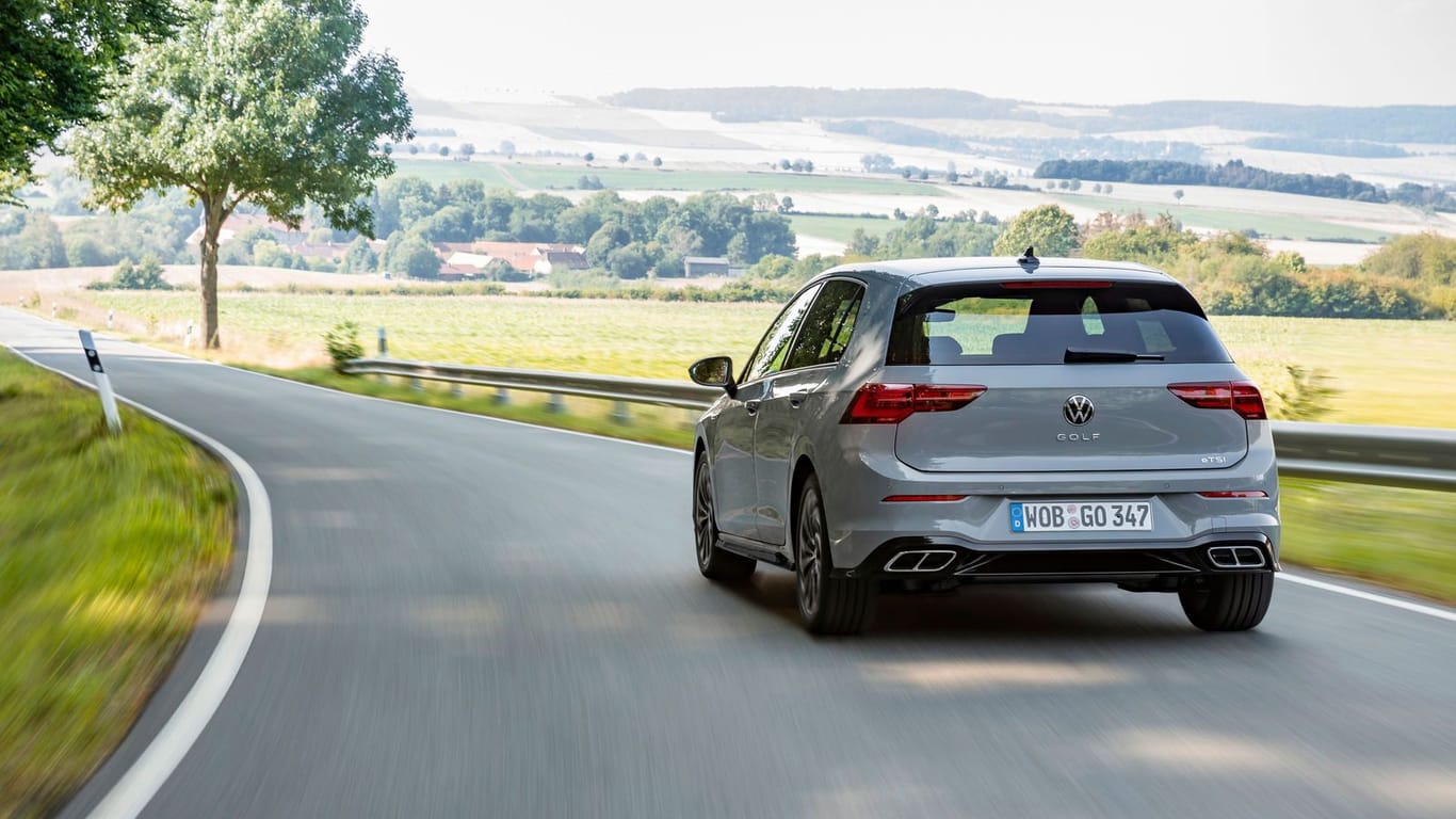 VW Golf: Der Kompaktklassiker ist auf Platz 1 der Zulassungsstatistik für April 2024.