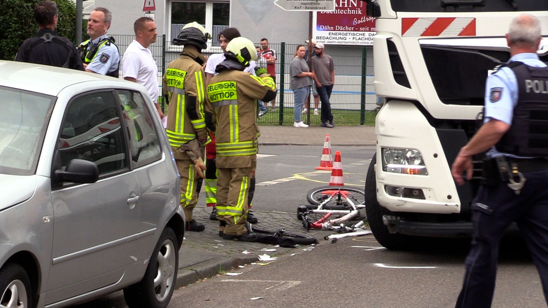 Unfallstelle in Bottrop: Das Kind kam mit schweren Verletzungen in eine Klinik.