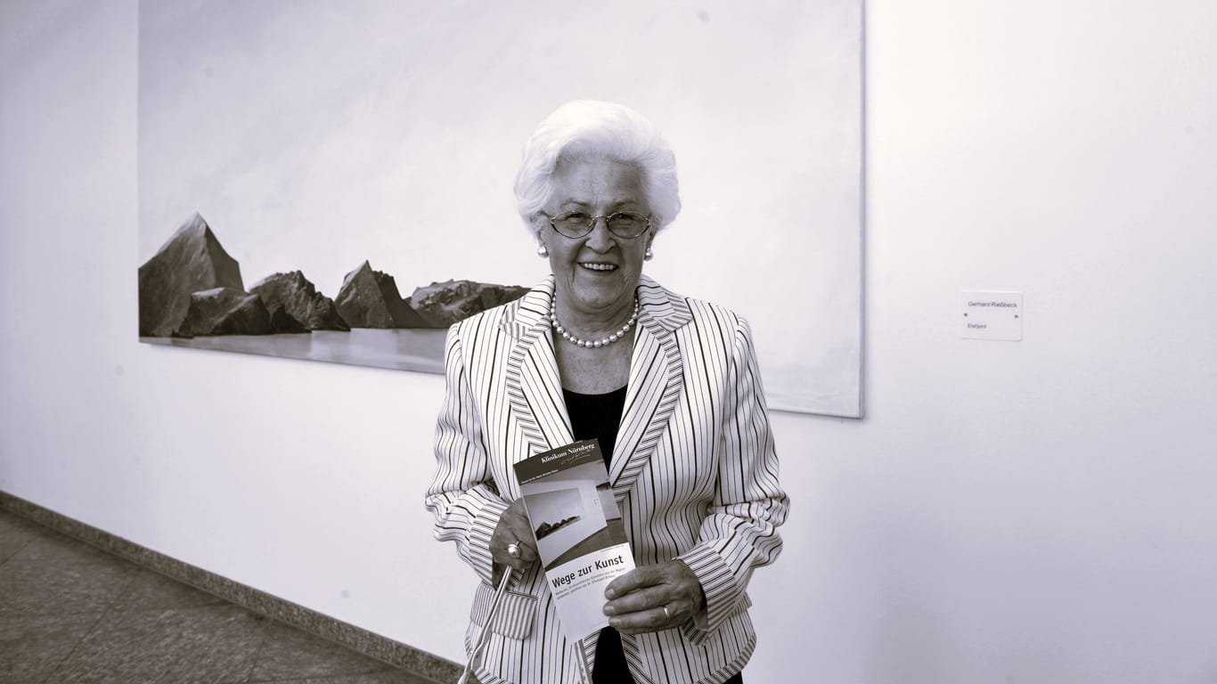 Dr. Elisabeth Birkner: Für ihre Verdienste für ihre Heimatstadt wurde ihr im Jahr 2000 die Bürgermedaille verliehen.