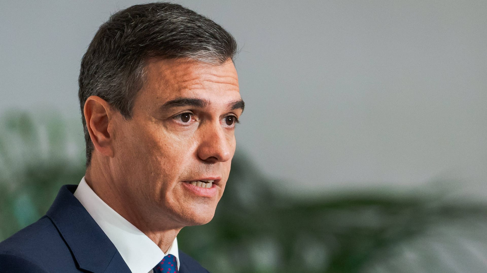 Pedro Sánchez: Er hatte vor der Kabinettssitzung die Anerkennung als "unverzichtbare Voraussetzung" für Frieden zwischen Israelis und Palästinensern bezeichnet.