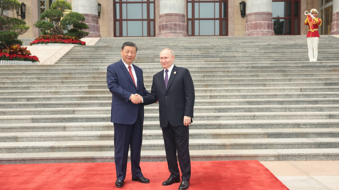 Wladimir Putin und Xi Jinping in Peking: Der Kreml-Chef musste ohne große Zugeständnisse aus China abreisen.