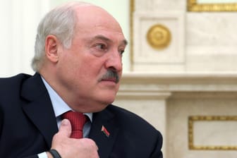 Alexander Lukaschenko (Archivbild): Der Machthaber aus Belarus soll sich in Russland eine Millionenresidemz bauen.