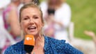 Andrea Kiewel: Am 12. Mai begrüßte die Moderatorin die "ZDF-Fernsehgarten"-Zuschauer unter dem Motto "Mama Mia".
