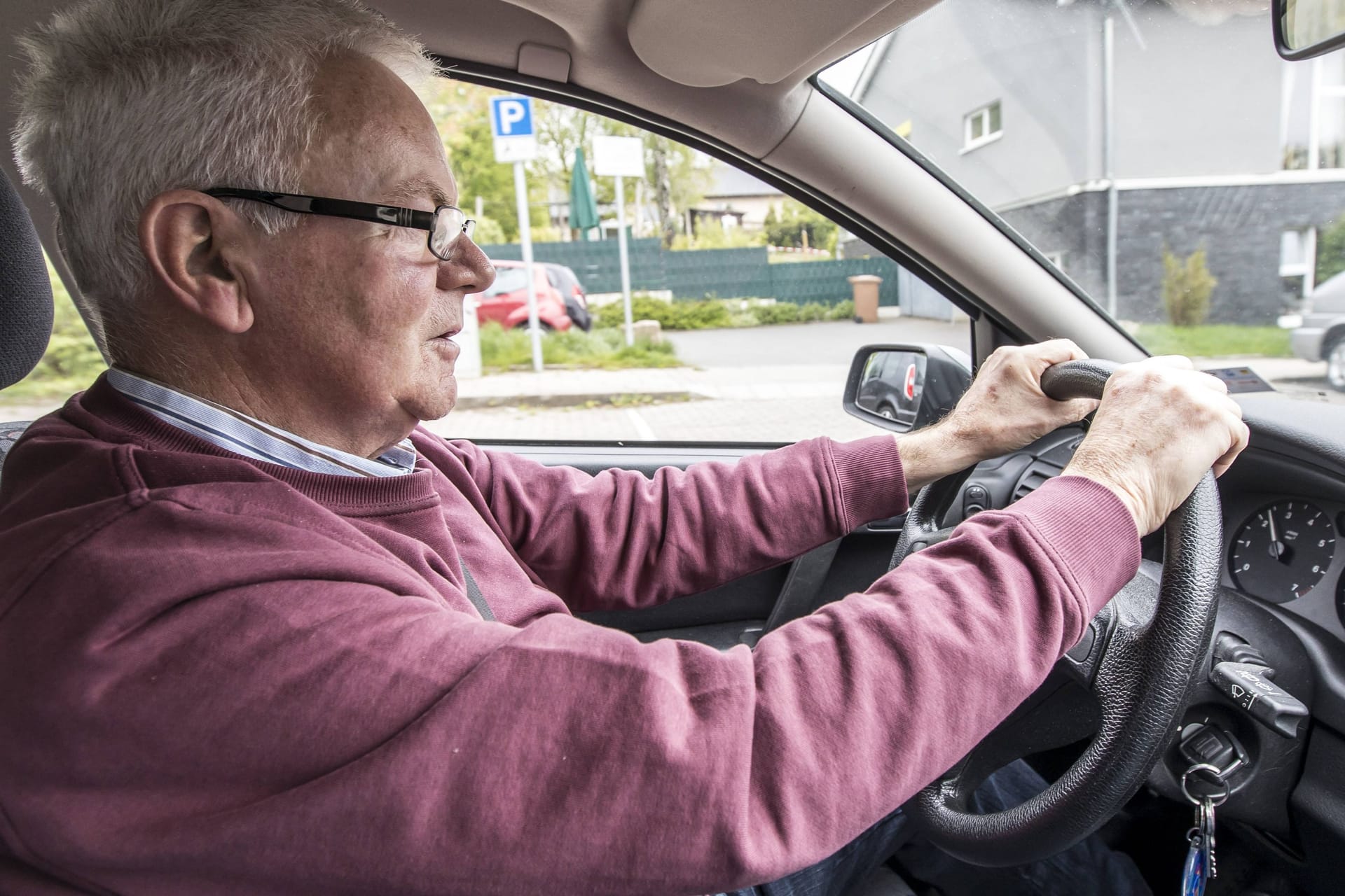 Quietschende Bremsen können nerven: Generell machen Anlagen mit Scheibenbremsen häufiger Geräusche als alte Systeme mit Trommelbremsen.