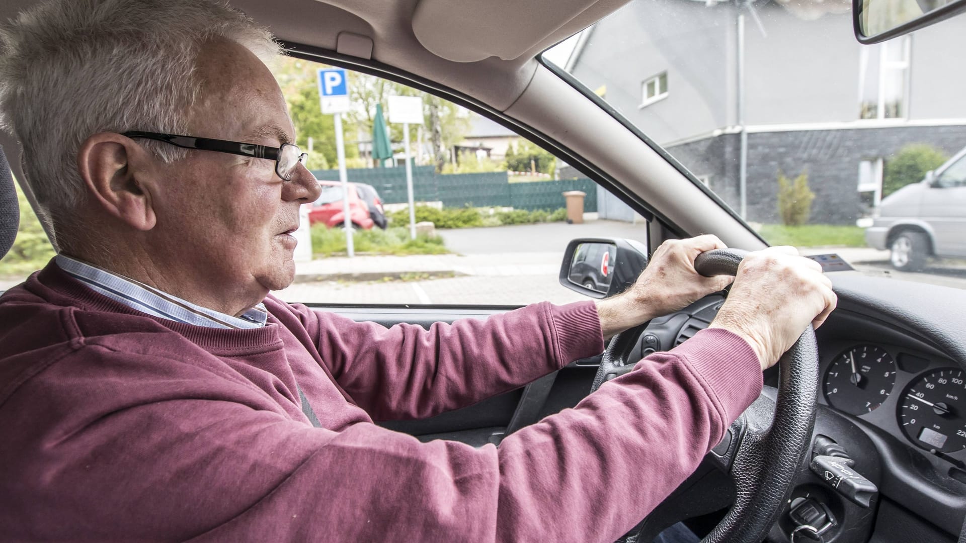 Quietschende Bremsen können nerven: Generell machen Anlagen mit Scheibenbremsen häufiger Geräusche als alte Systeme mit Trommelbremsen.