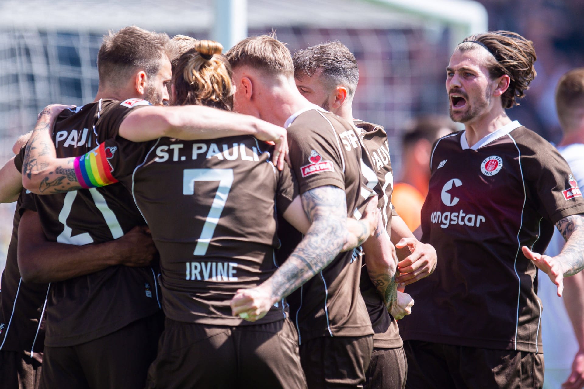 Jubel beim FC St. Pauli: der Aufstieg in die Bundesliga ist geschafft.