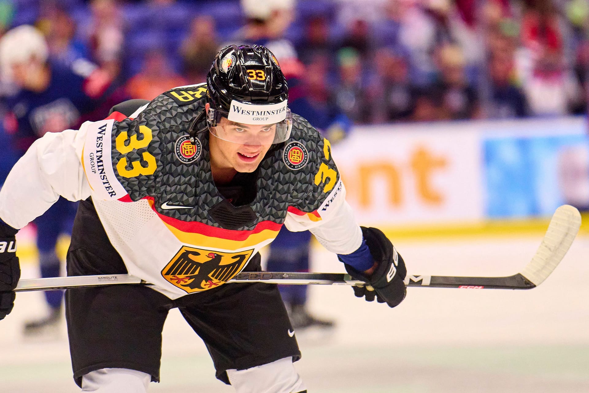 JJ Peterka: Der deutsche Eishockey-Nationalspieler hat bei den Fußballern einen klaren Favoriten.