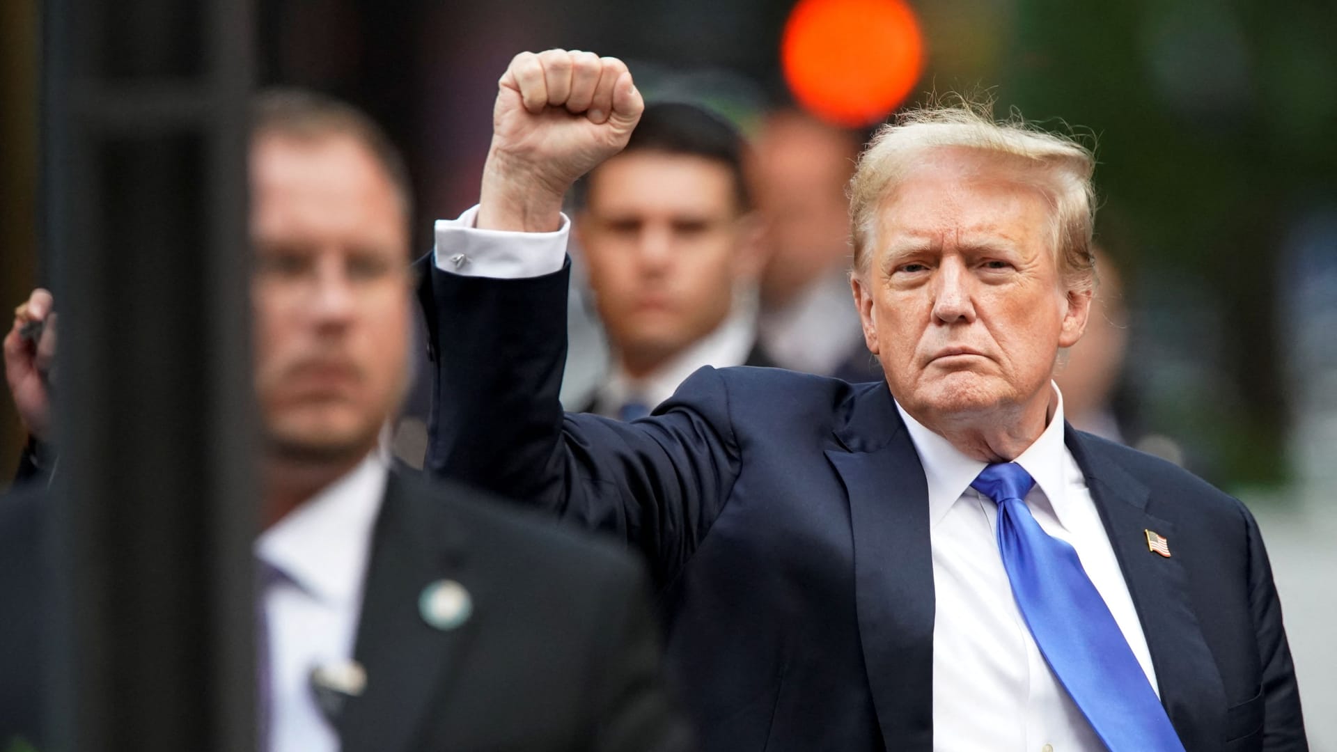 Der Kampf geht weiter: Donald Trump nach dem Urteil vor seinem Trump Tower in Manhattan.