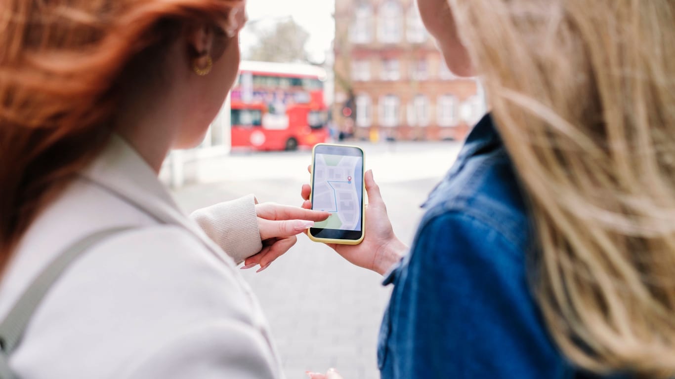 Datenroaming: Auch im EU-Ausland kann es zu Kostenfallen bei Internetnutzung und Telefonieren kommen.