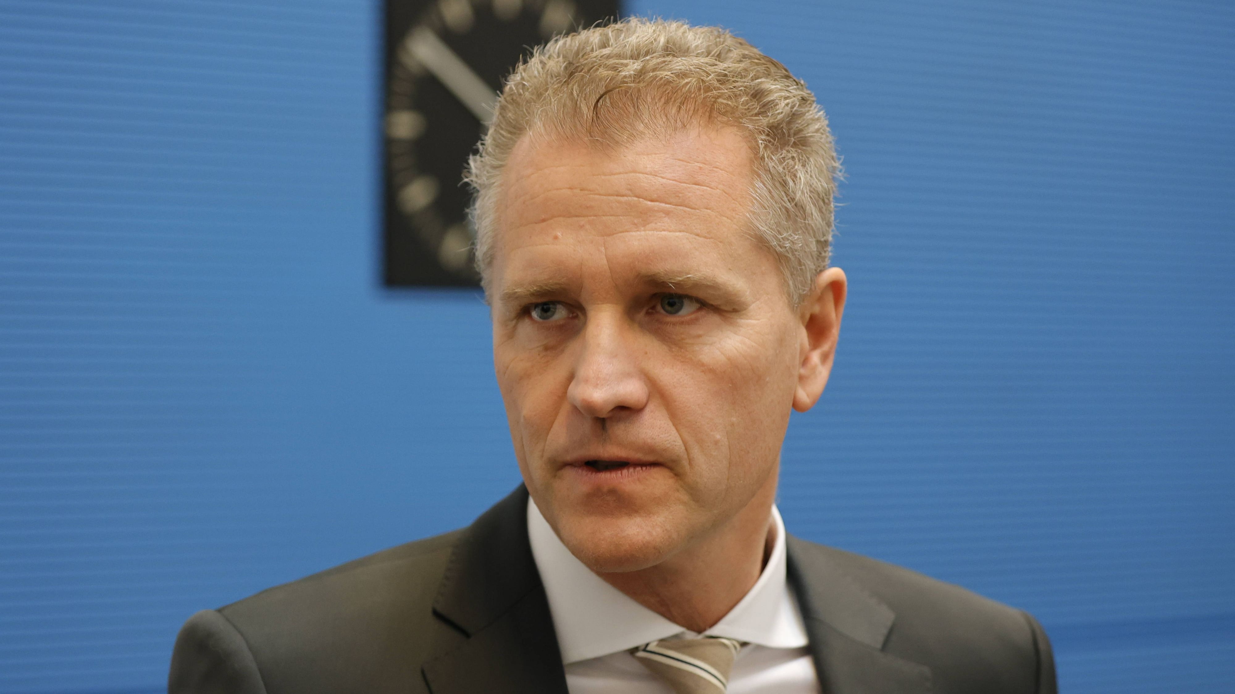 AfD-Politiker Petr Bystron soll Scheinadresse in München genutzt haben