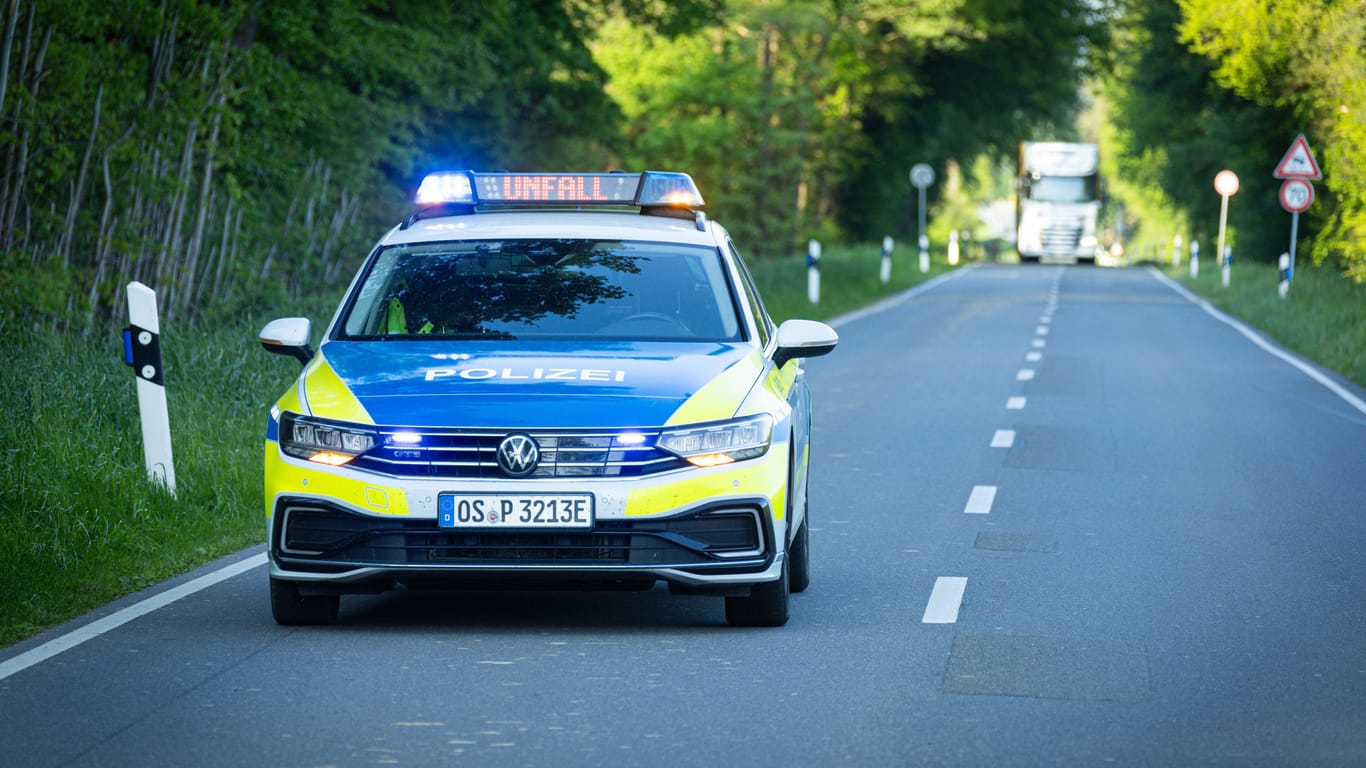Einsatzfahrzeug der Polizei in Niedersachsen (Symbolfoto): Eine vermisste Zwölfjährige ist wieder da.
