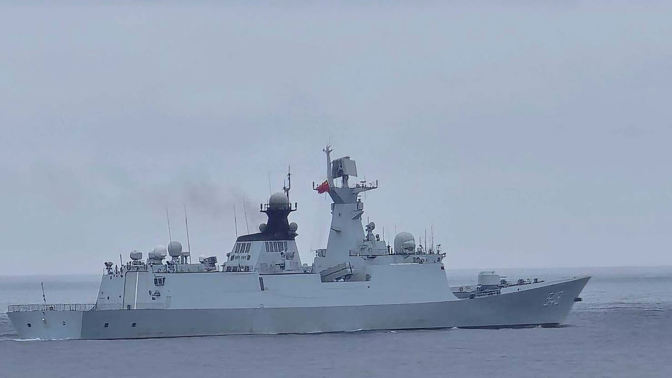 Ein chinesisches Kriegsschiff vor der Küste Taiwans beim jüngsten Großmanöver.