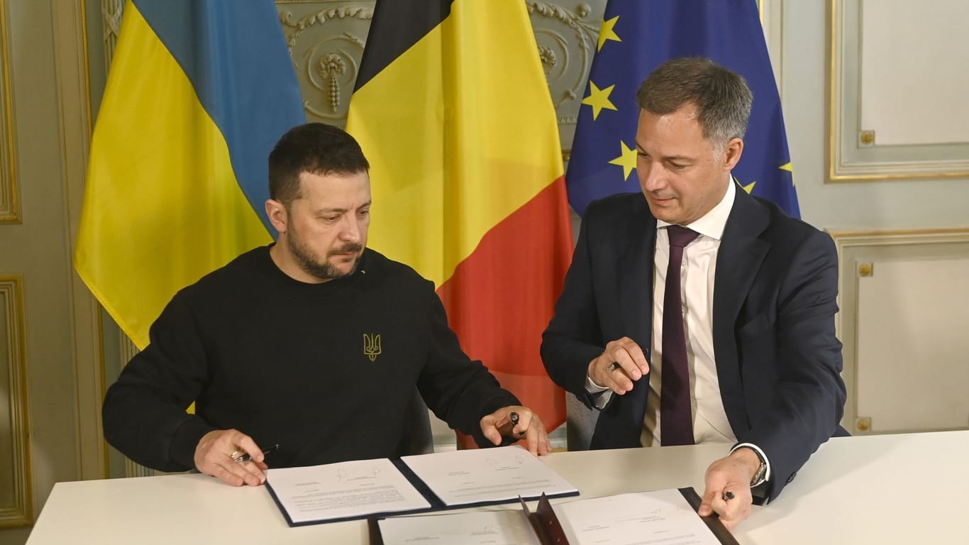 Ukraine-Krieg - Selenskyj in Brüssel