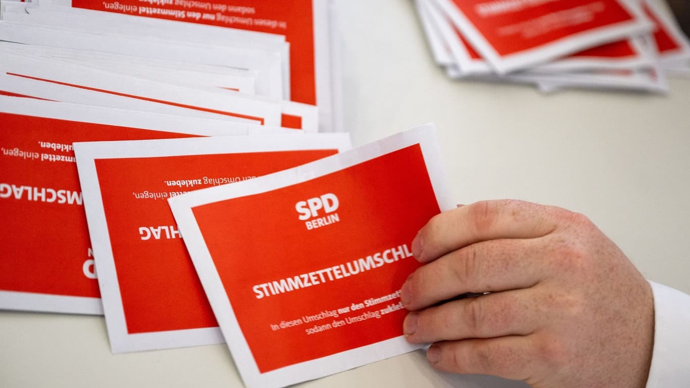 Auszählung der Stichwahl zum SPD-Parteivorsitz in Berlin