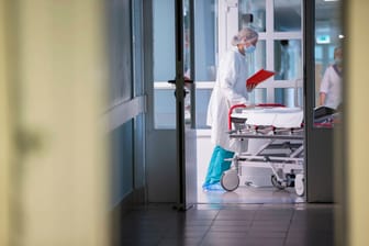 Fachkräftemangel: Der Deutsche Pflegerat warnt vor einem Mangel an Pflegekräften.