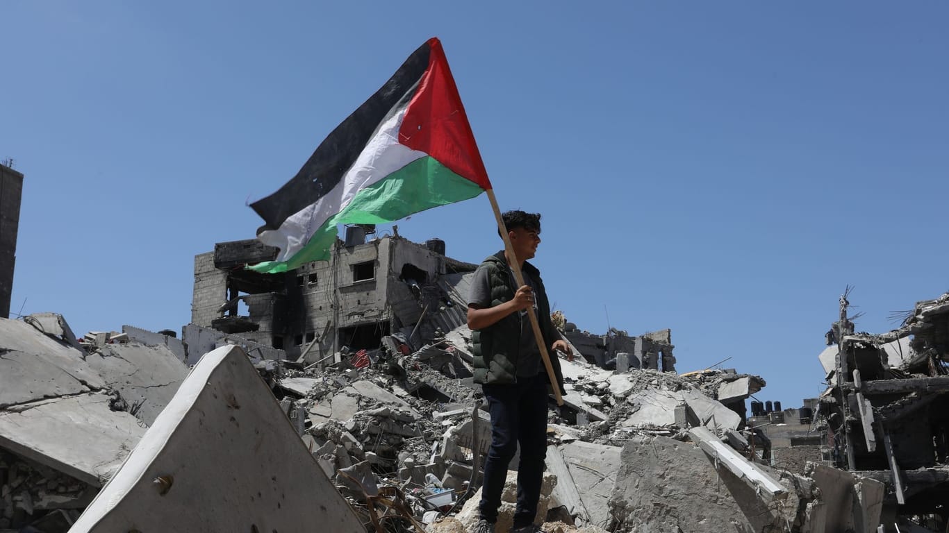 Palästinenser mit Fahne