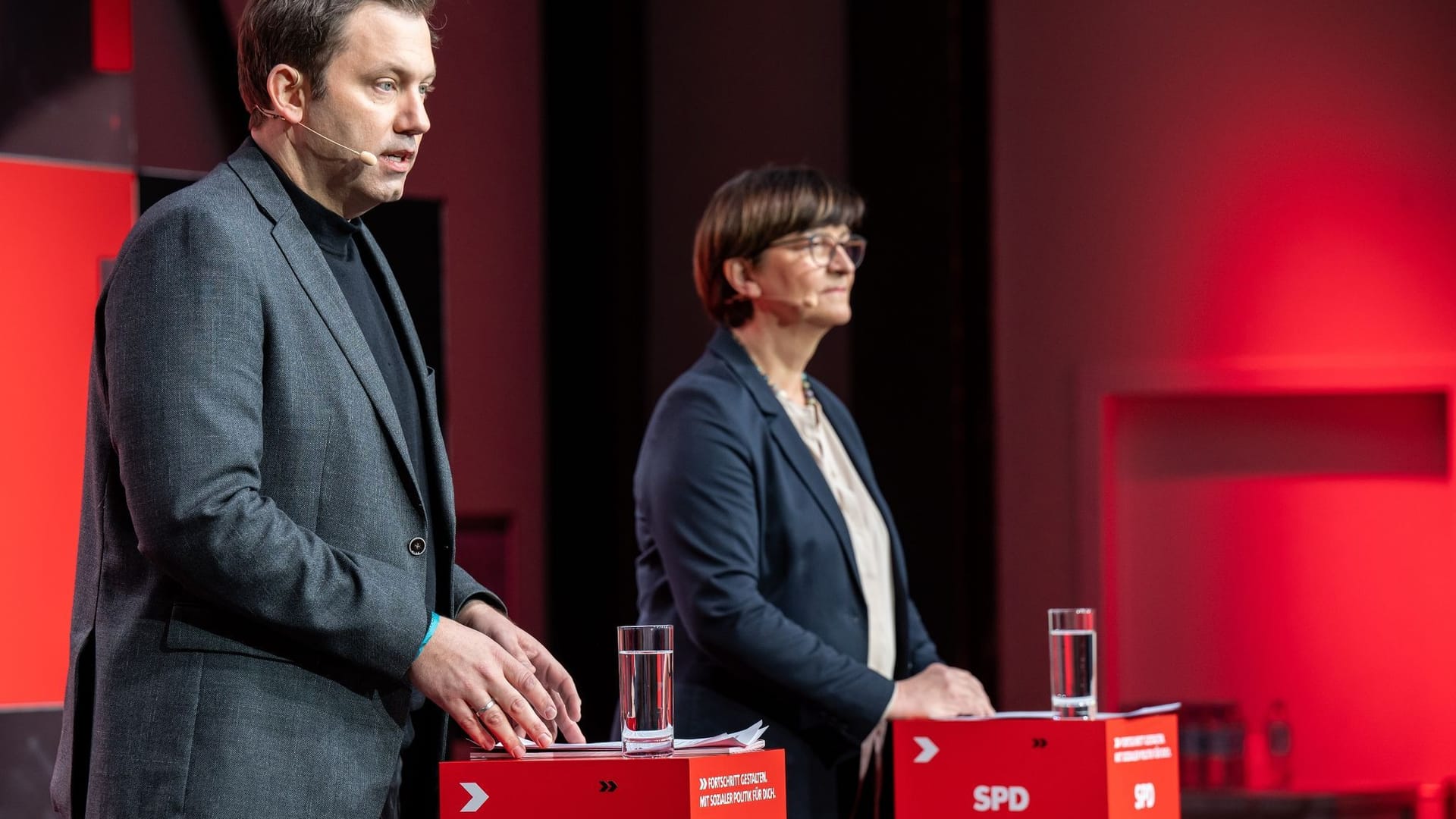 Fordern Brandmauer gegen Rechts: Lars Klingbeil und Saskia Esken