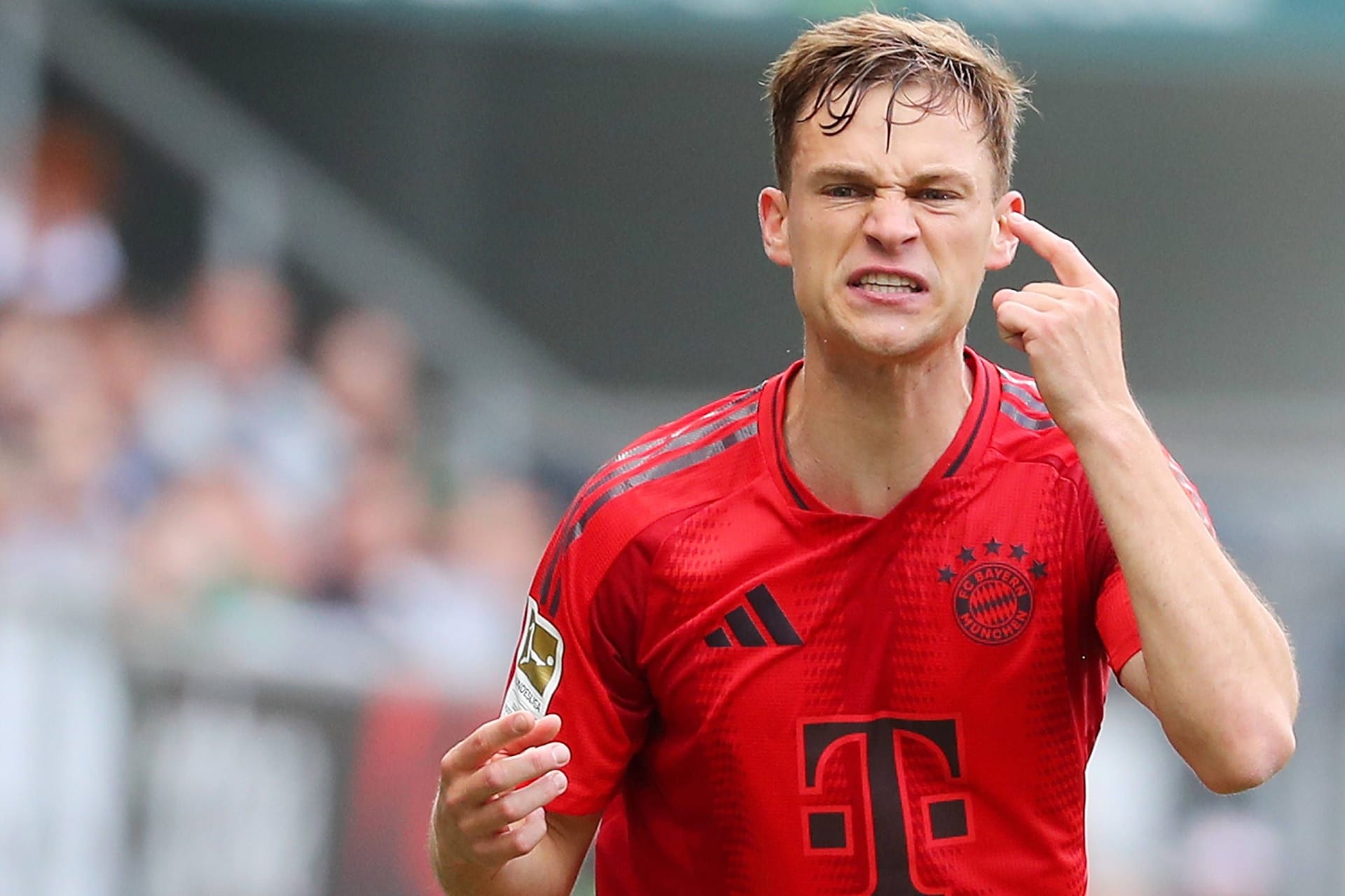 Joshua Kimmich hat beschwerliche Jahre beim FC Bayern hinter sich, musste zuletzt sogar seine Lieblingsposition im defensiven Mittelfeld räumen.