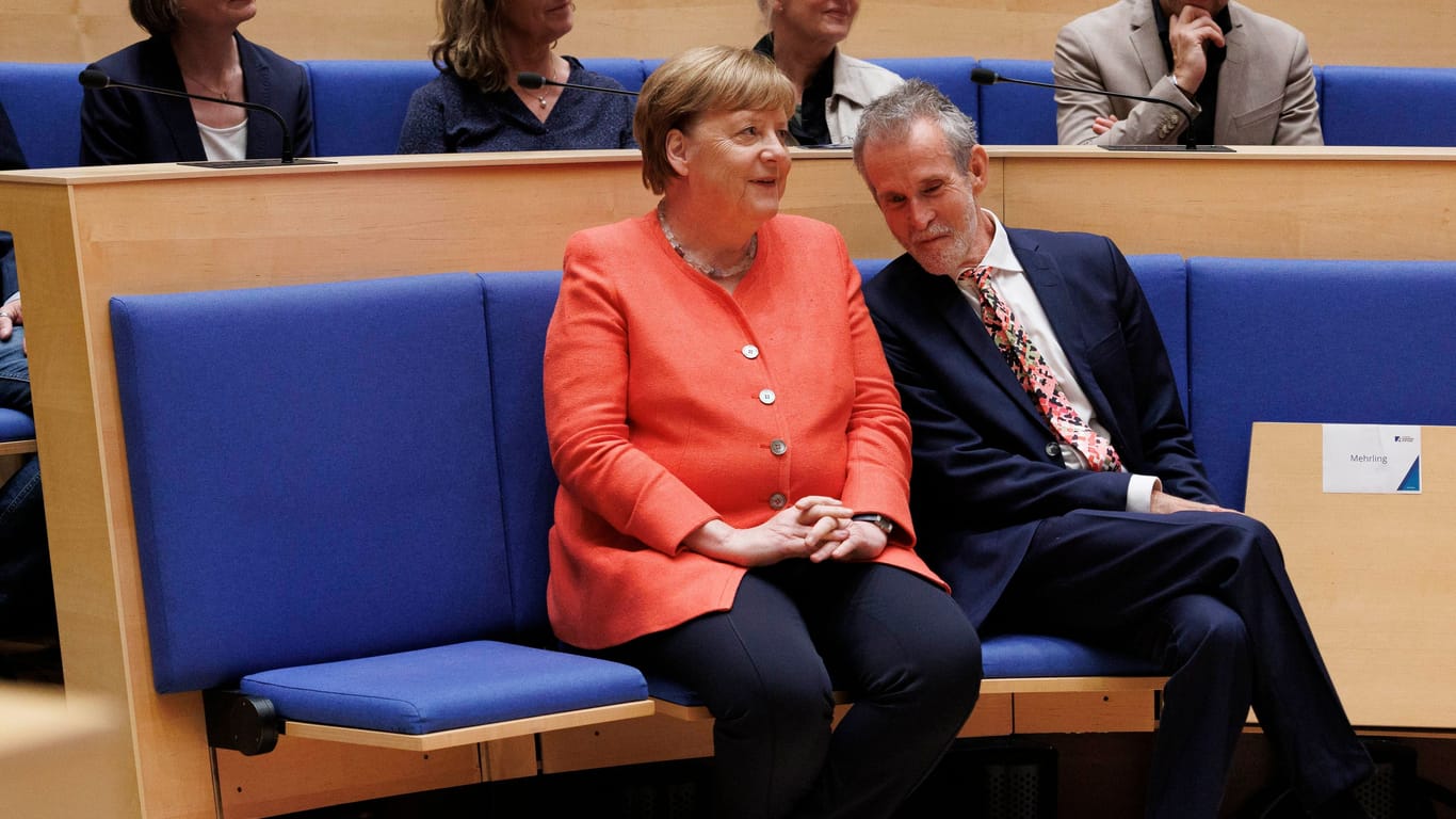 Angela Merkel und Ulrich Matthes (r.) kennen und schätzen sich seit vielen Jahren.