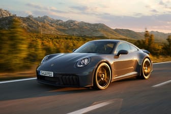 Mit neuem Motor: Im Porsche 911 GTS werkelt jetzt ein Hybrid.