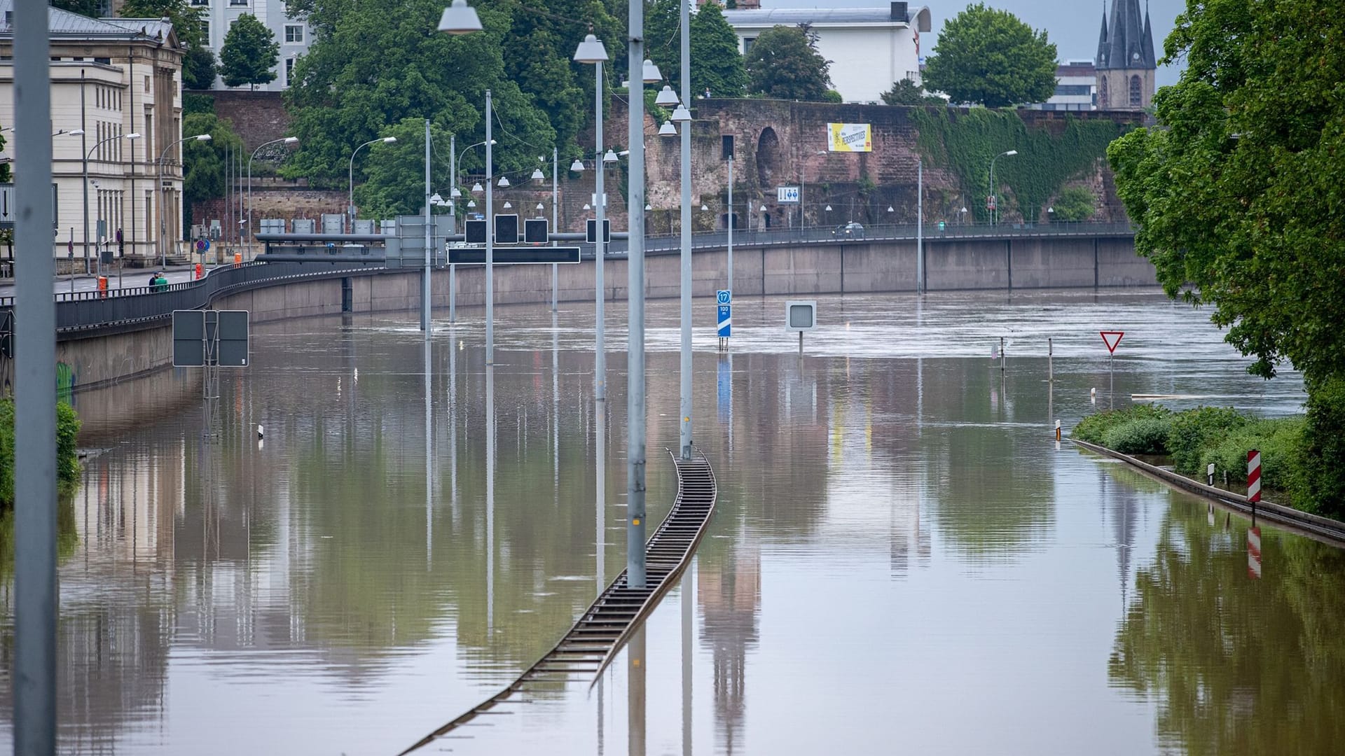 Hochwasser im Saarland - Saarbrücken