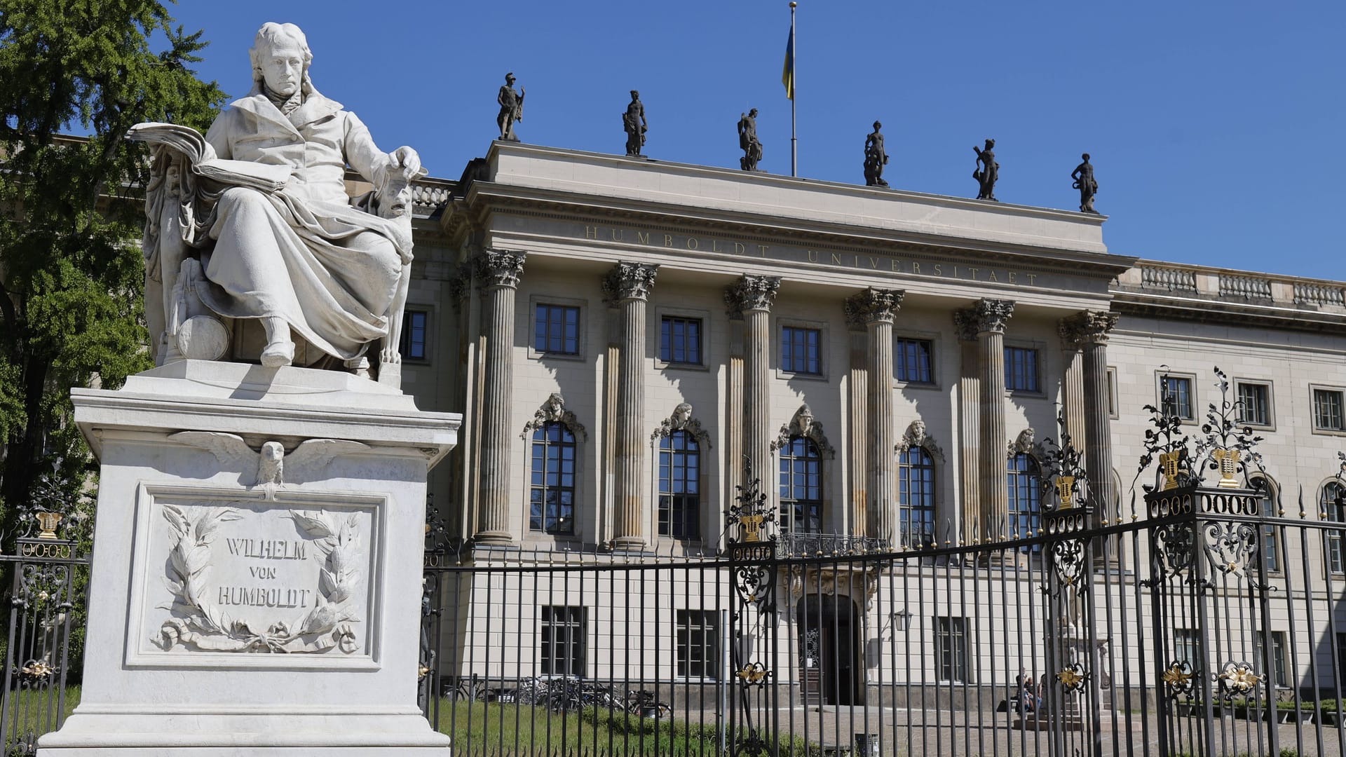 Die Humboldt-Universität zu Berlin: Studierende haben das ein Institut der Universität besetzt.