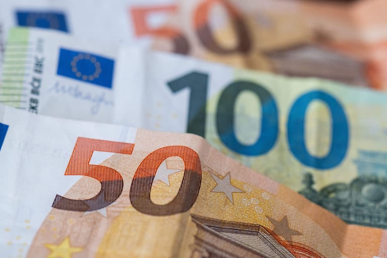Nürnberg Sparkasse oder VR Bank wo lohnt sich ein Konto mehr?