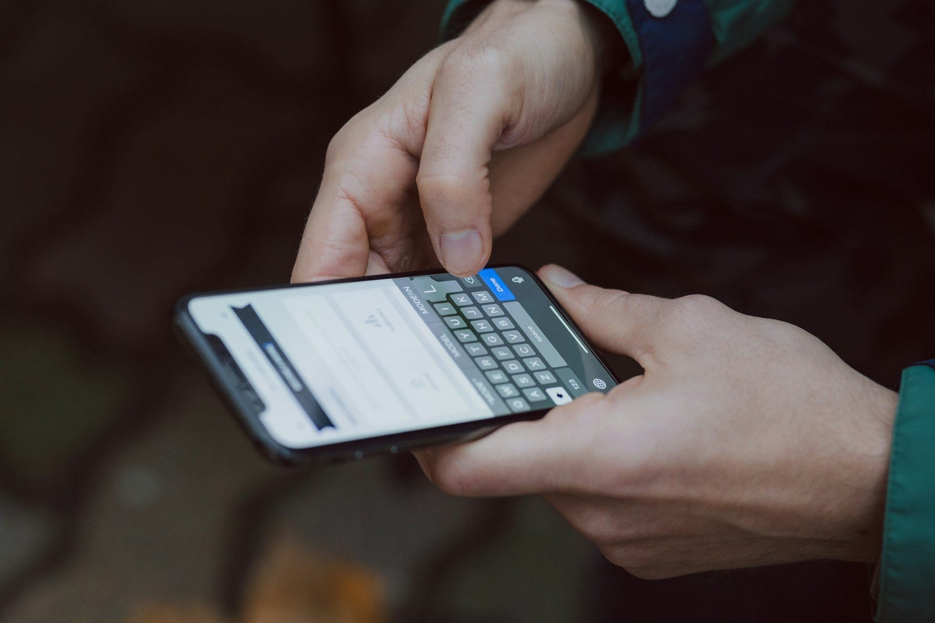 Sparen Sie Gebühren beim Versenden von SMS mit kostenlosen Diensten.