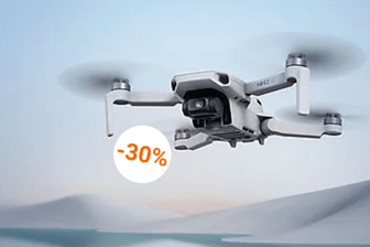 Erleben Sie die Welt aus der Vogelperspektive: Bei MediaMarkt können Sie sich derzeit eine Drohne von DJI zum Tiefpreis sichern.