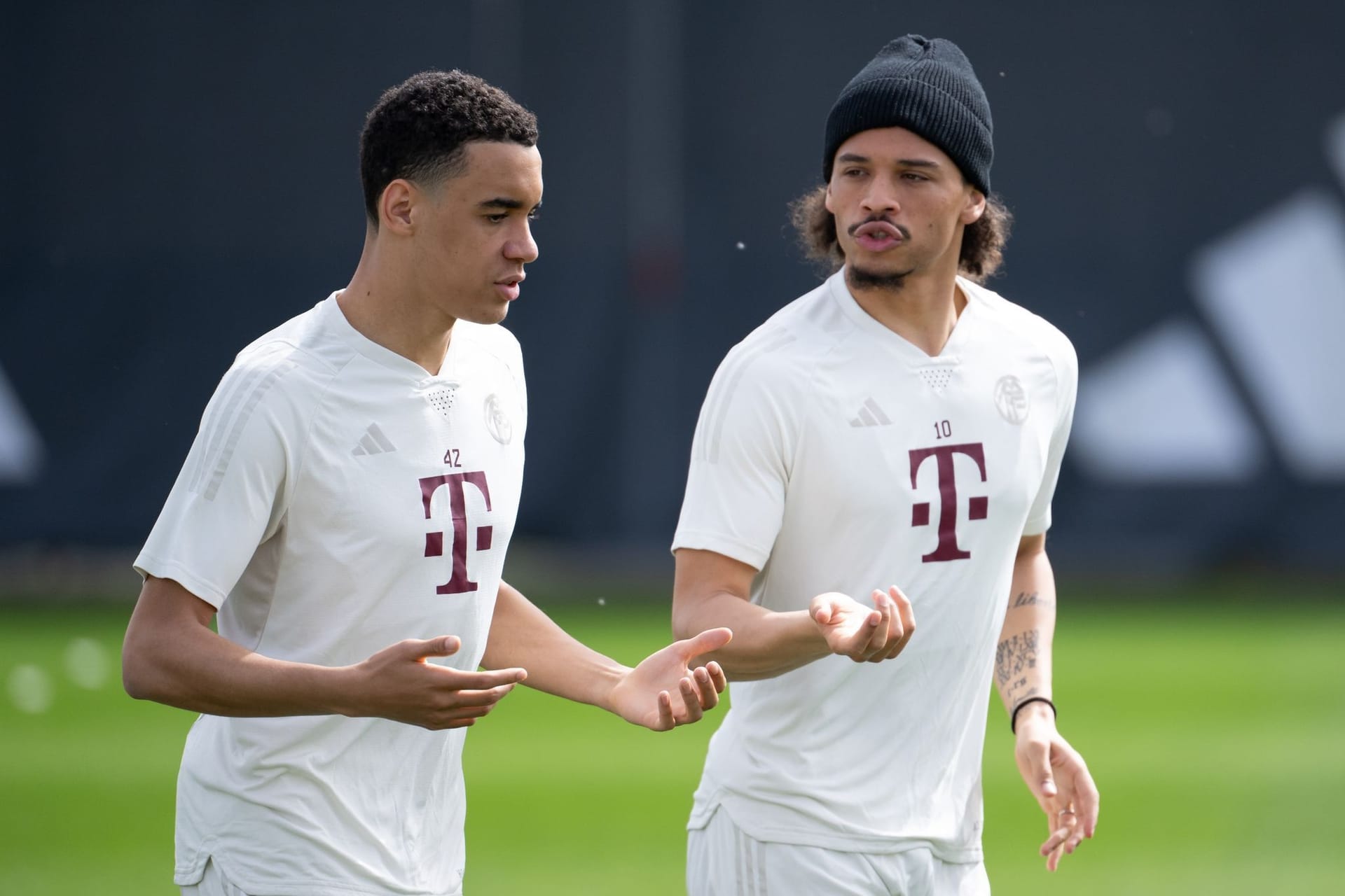 Jamal Musiala und Leroy Sané