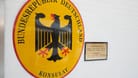 Schild des deutschen Konsulats in Malaga: Gilt das Grundgesetz auch im Ausland?