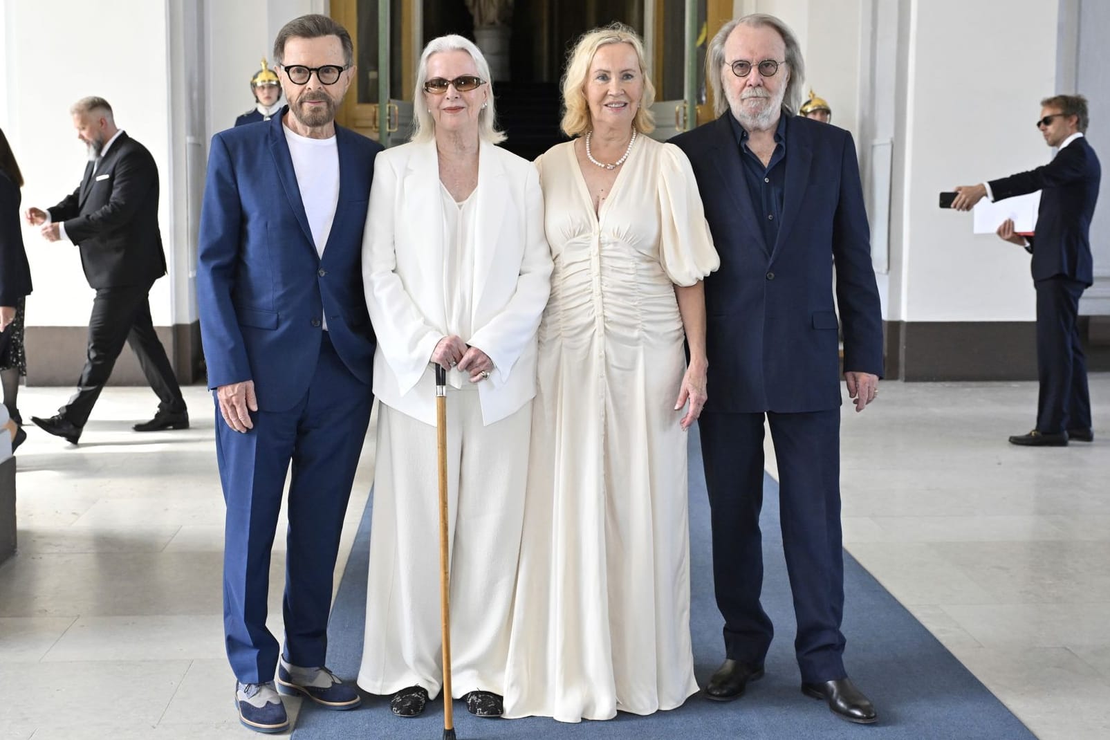 Björn Ulvaeus, Anni-Frid Lyngstad, Agnetha Fältskog and Benny Andersson im schwedischen Königspalast.