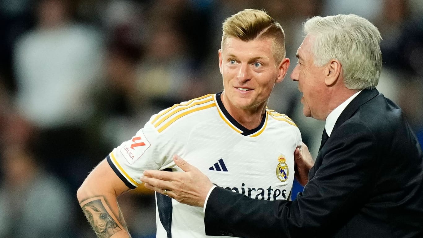 Toni Kroos (l.) und Carlo Ancelotti: Die beiden Madrilenen stehen vor dem großen Königsklassen-Triumph.