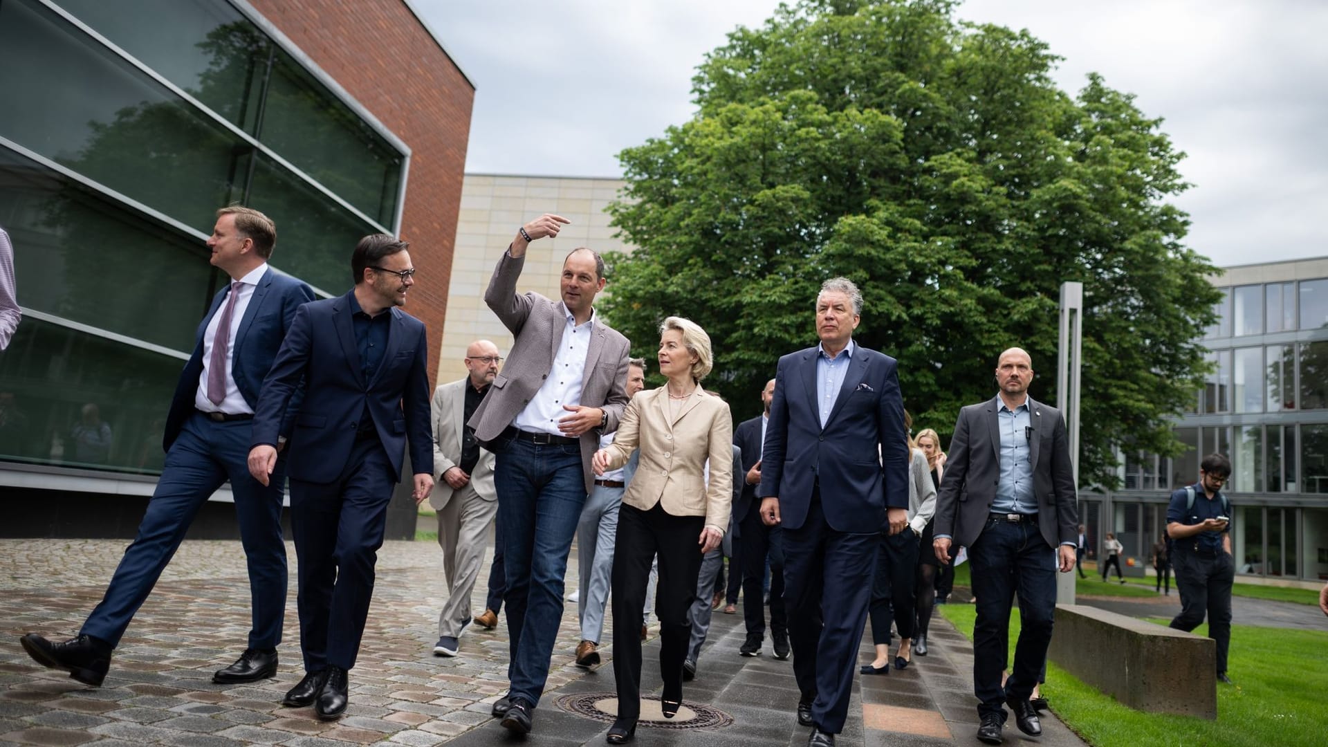 Von der Leyen besucht Hasso-Plattner-Institut Von der Leyen besucht Hasso-Plattner-Institut