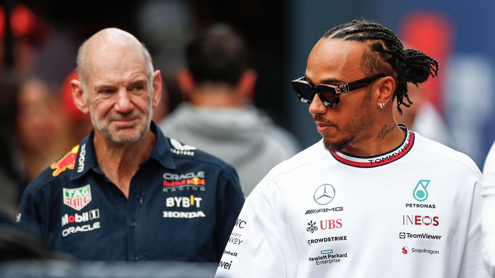 Lewis Hamilton (rechts) und Adrian Newey: Arbeiten die beiden Formel-1-Legenden bald zusammen?