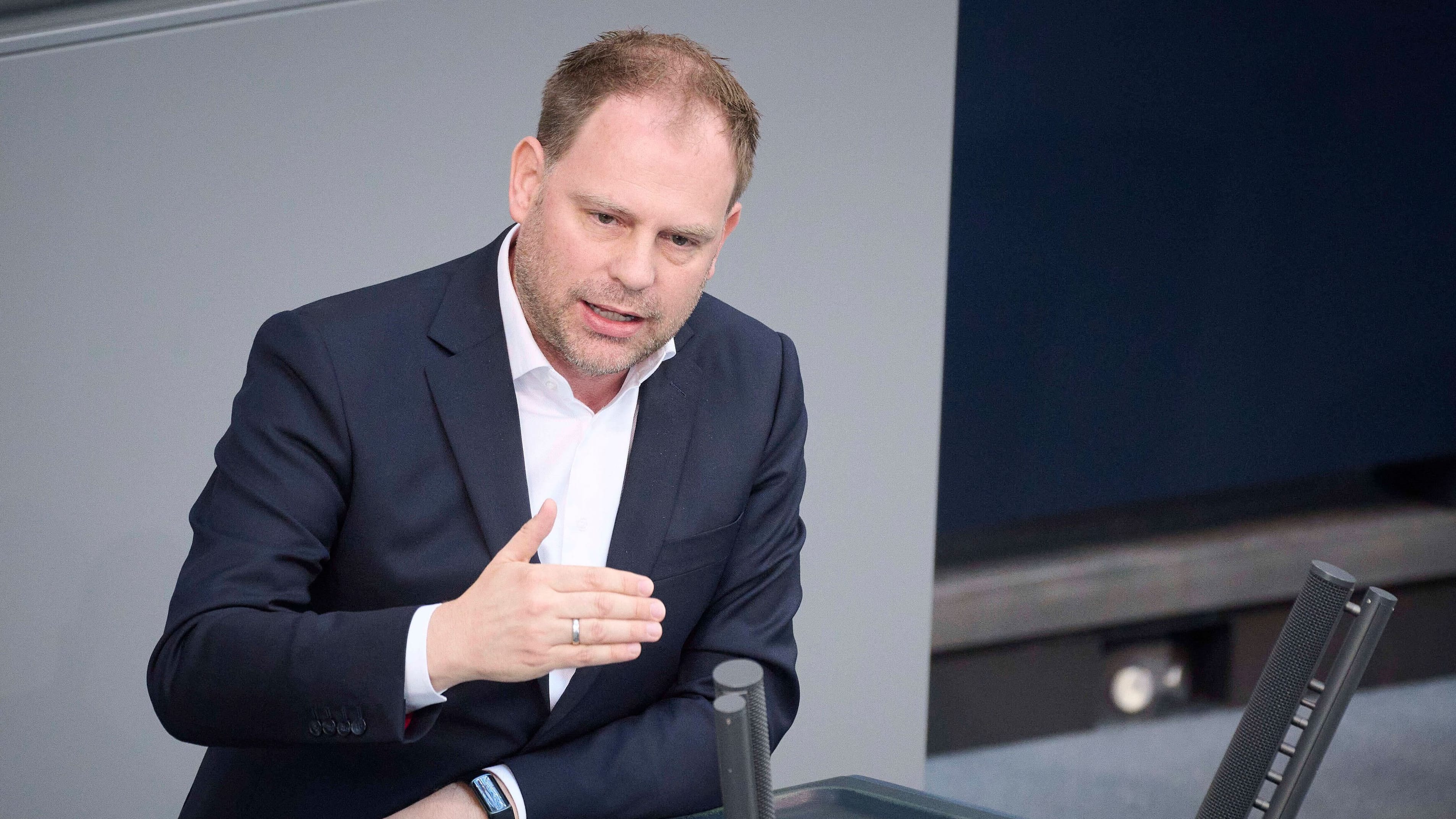 Bundeshaushalt 2025: FDP-Fraktionsvize Meyer über Sparmaßnahmen