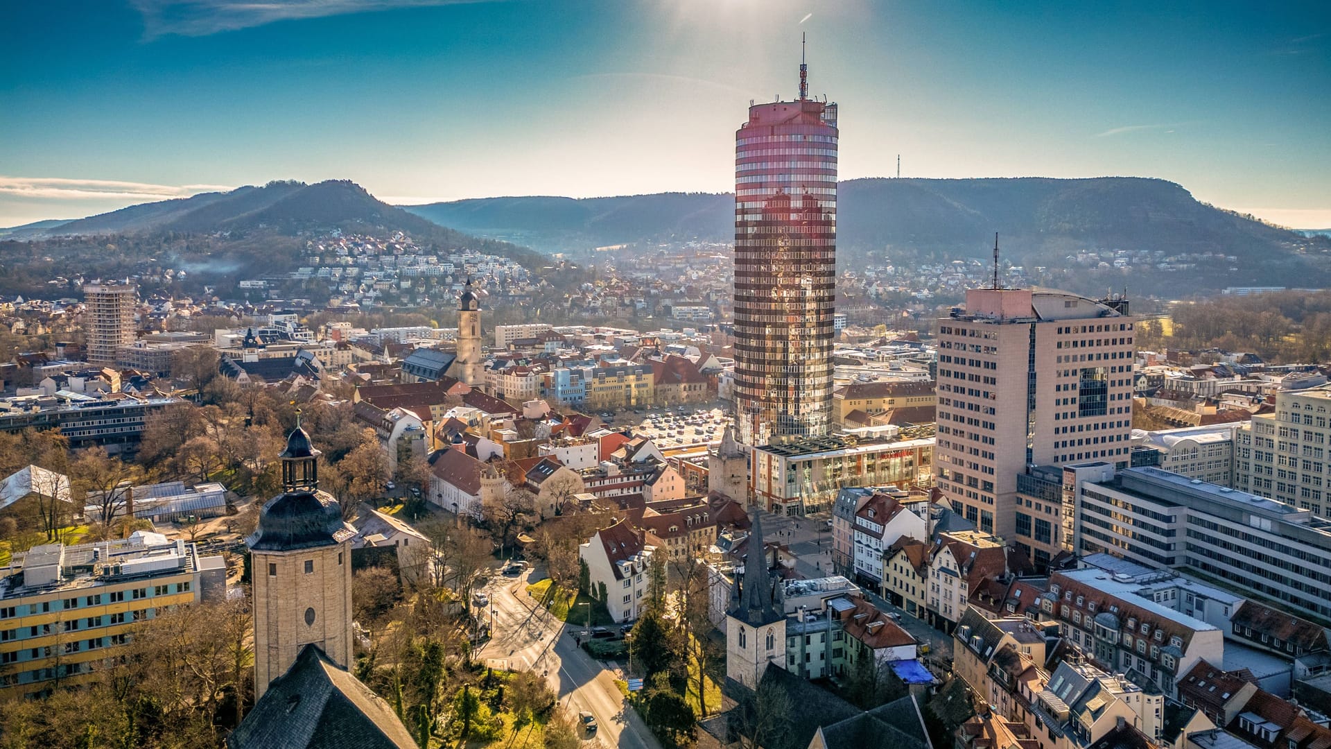 Frühlingserwachen über Jena: Die Studentenstadt in Thüringen ist eine Reise wert.