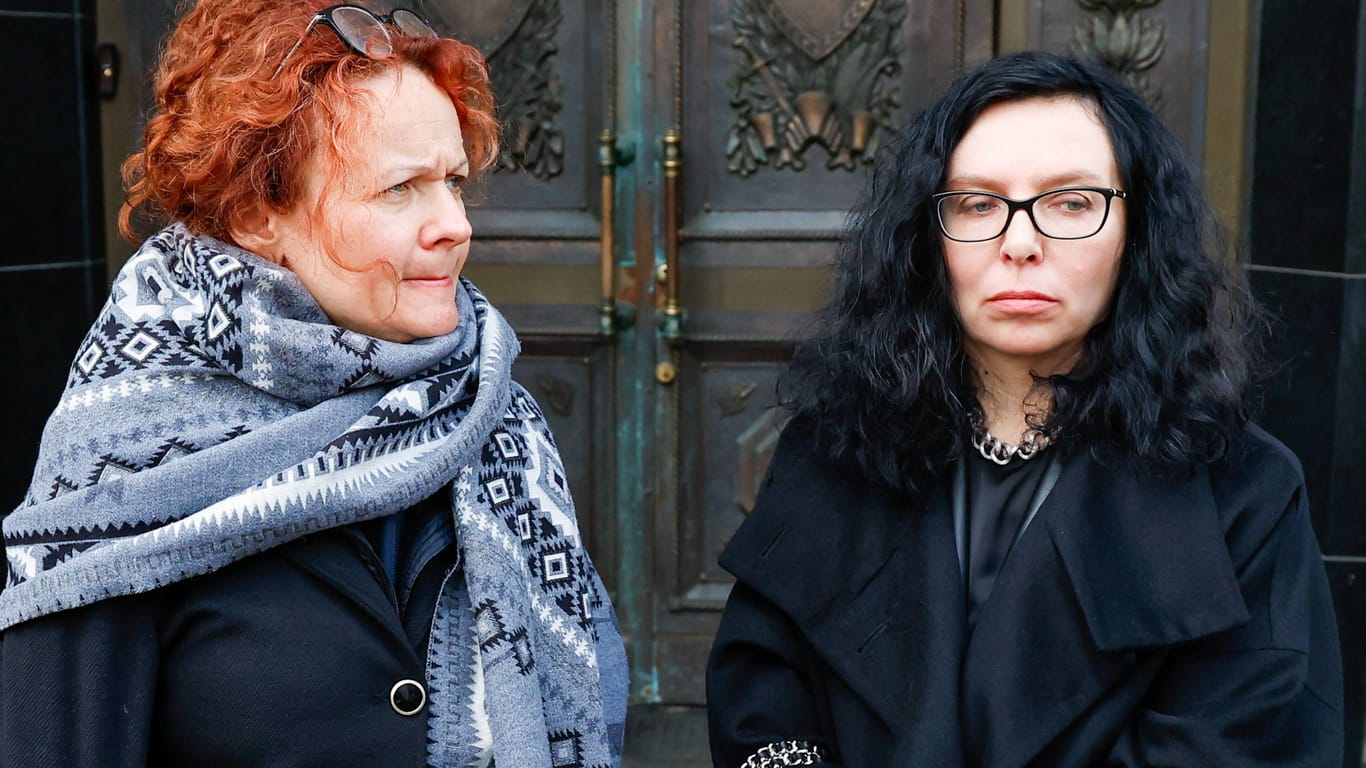 Kara-Mursa Anwältinnen Maria Eismont (l.) und Anna Stavitskaja bei einer Berufungsanhörung für ihren Mandanten in Moskau.